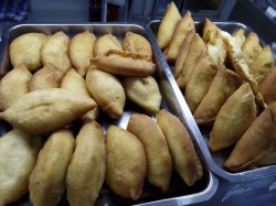 Жареные пирожки с яйцом и зелёным луком